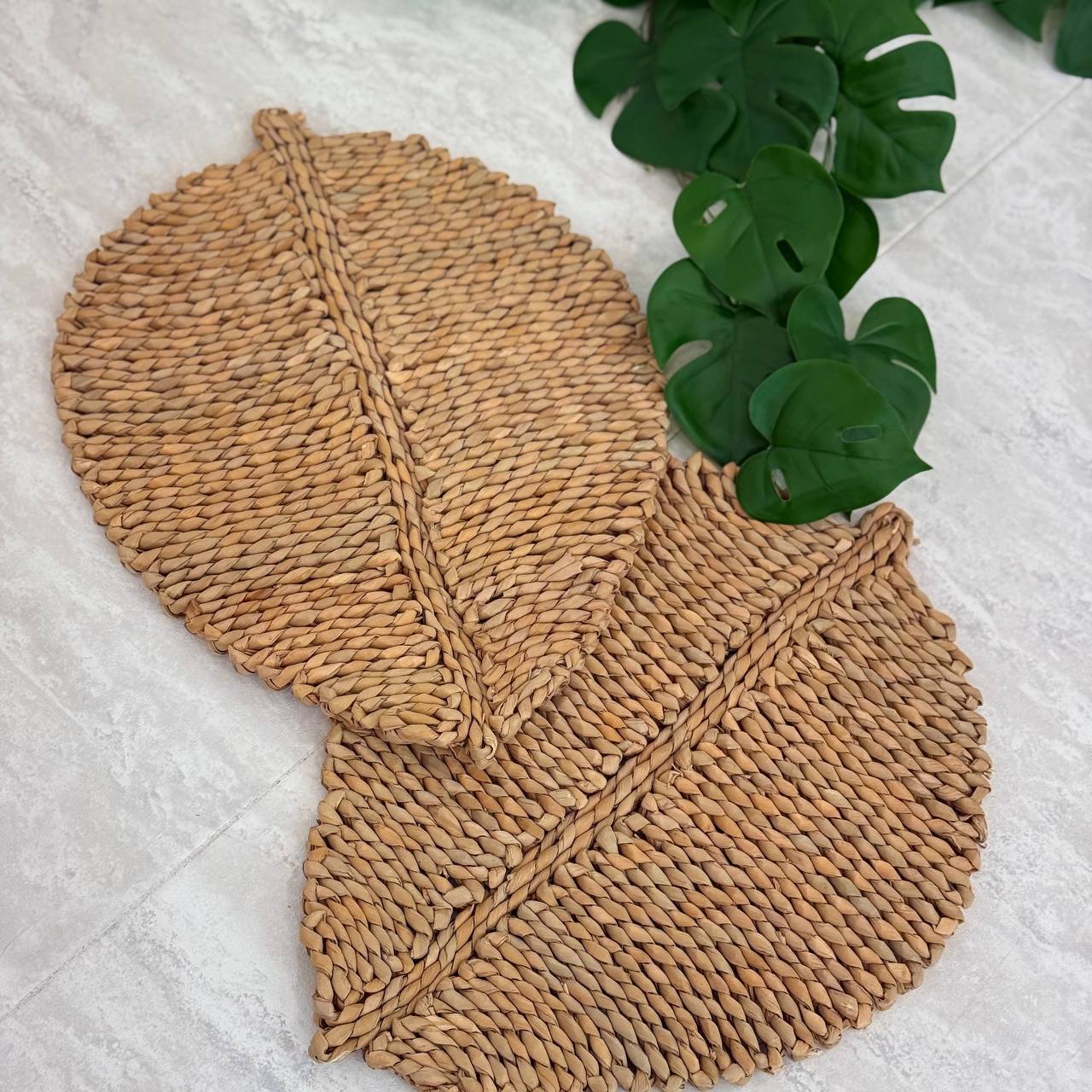  زیر بشقابی حصیری برگ 