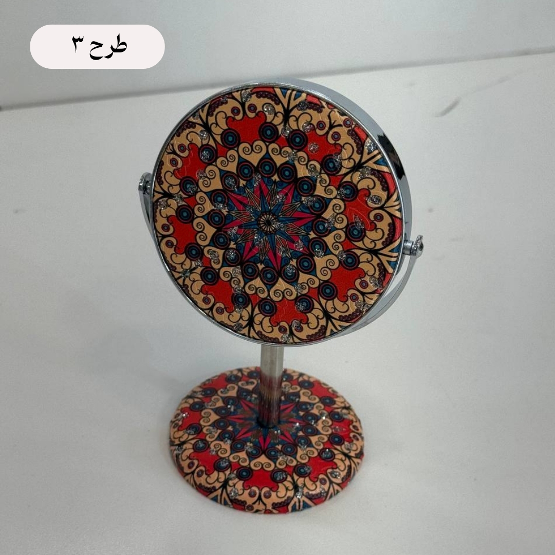  آینه کوچک پایه‌ دار 