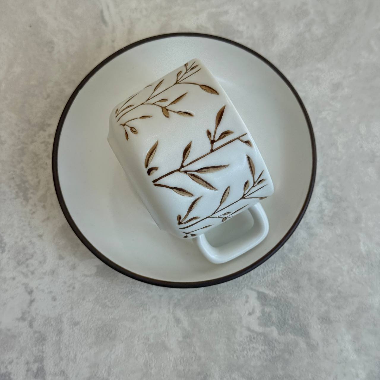  فنجان چای و قهوه طرح برگ 