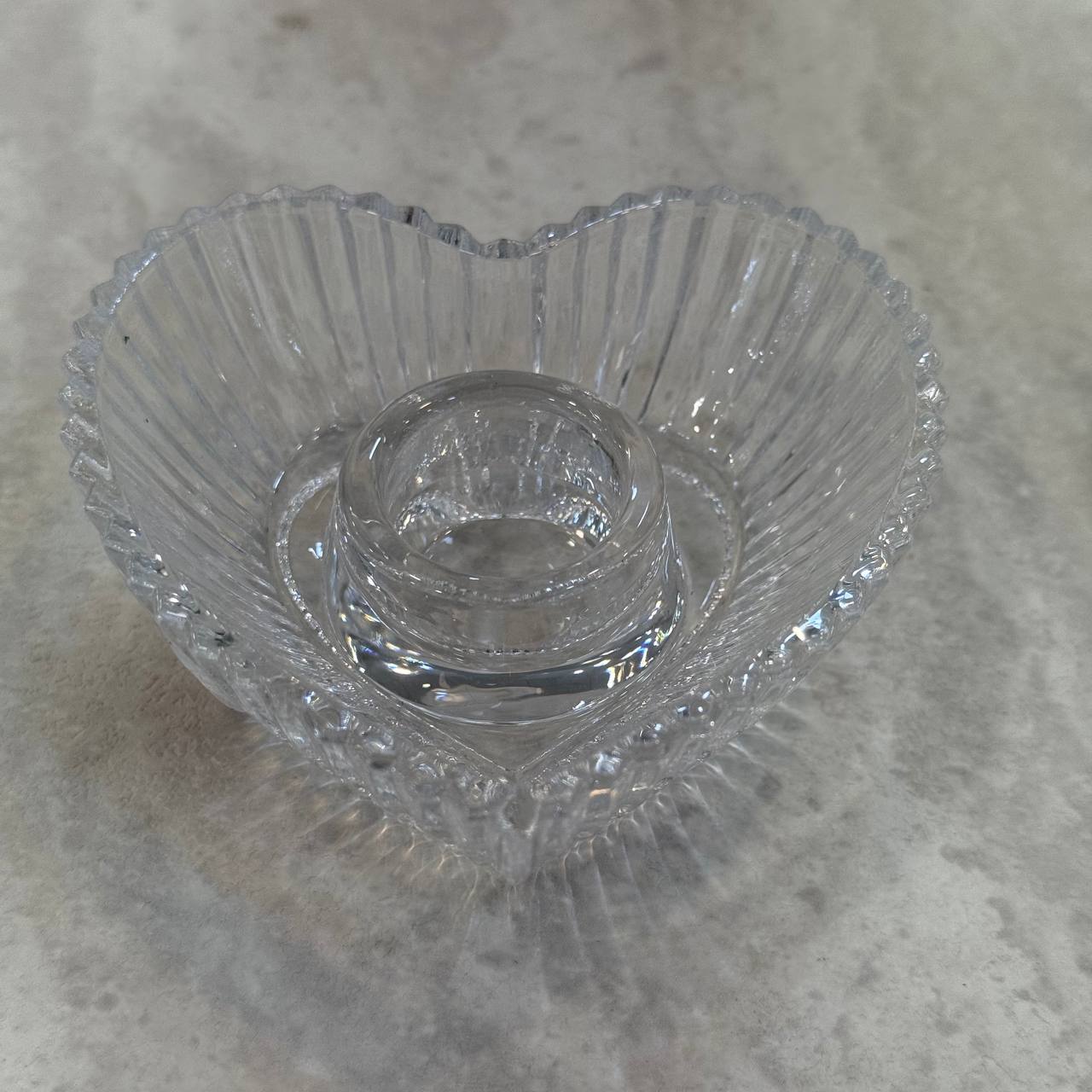 photo_5931681248793708974_y جا شمعی بلوری قلبی - Image 8