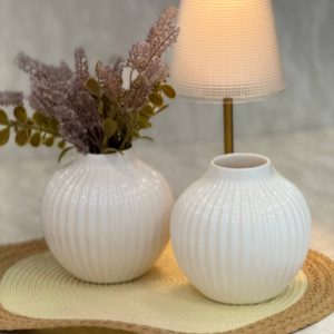 گلدان ونوس شیاردار سفید